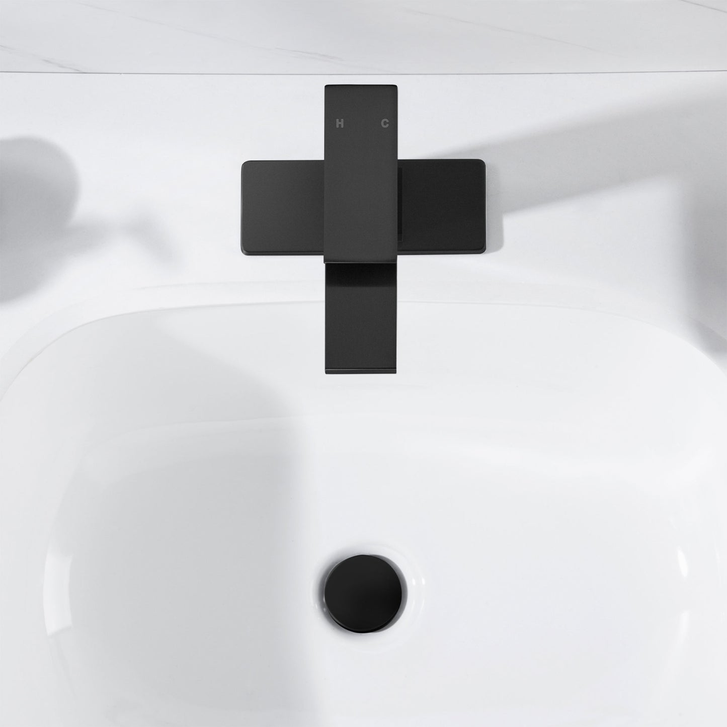 MP-11059 Grifo para lavabo frío y caliente de montaje en cubierta negro